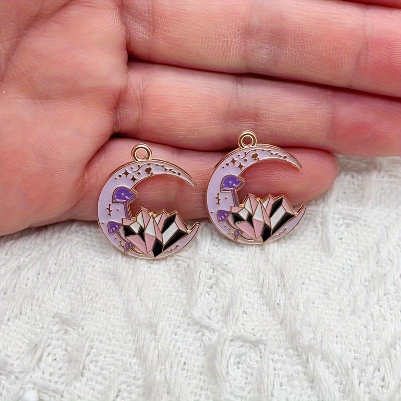 8 Gilded Cat Charms for Jewelr - огляд і ціна Jewelry Making Guide Book